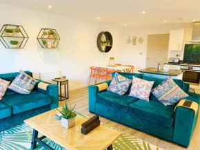 Waveside House on Retallack Resort, Cornwall with Hot Tub